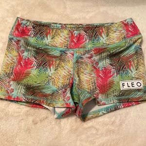 Women’s Fleo athletic booty short